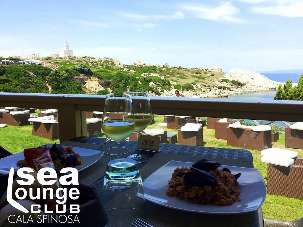 La Maison D'Art Santa Teresa Gallura Bed and breakfast